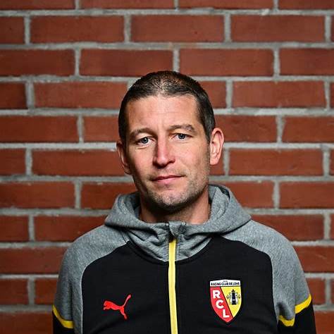⚡ Coup de tonnerre au RC Lens : le responsable performance Benoît Delaval écarté
