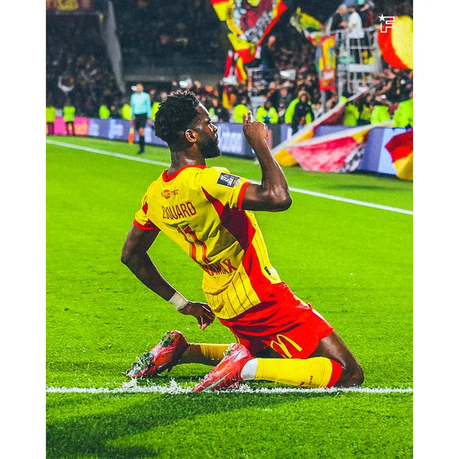 Odsonne Édouard buteur face à Lorient au stade Bollaert-Delelis